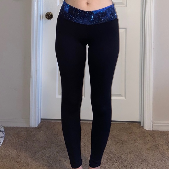 PINK Victoria's Secret Pants - PINK Victoria's Secret Reversible Leggings